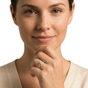 AMOR Ring Damen, 333 Gold teil-rhodiniert, Zirkonia weiß, am Model