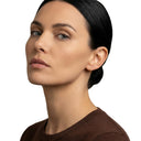 AMOR Ohrring (Creolen) Unisex, 375 Gold, am Model
