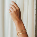 NOELANI Armband Women, Edelstahl IP gold, am Model