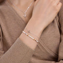 AMOR Armband Damen, 925 Silber rhodiniert, Motiv Kleeblatt, Zirkonia weiß, am Model