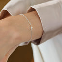 AMOR Armband Damen, 925 Silber rhodiniert, am Model