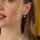 AMOR Ohrring (Ohrstecker) Damen, 925 Silber rhodiniert, Motiv Kreuz, am Model